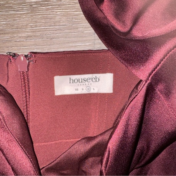 House of CB Red Ruffled Puff Sleeve Sheath Dress - Picture 2 of 2